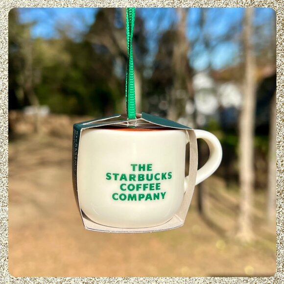 πβ NIB/NWT 2025 Starbucks Ceramic Latte Mug Christmas Tree Ornament Dated - Picture 6 of 8